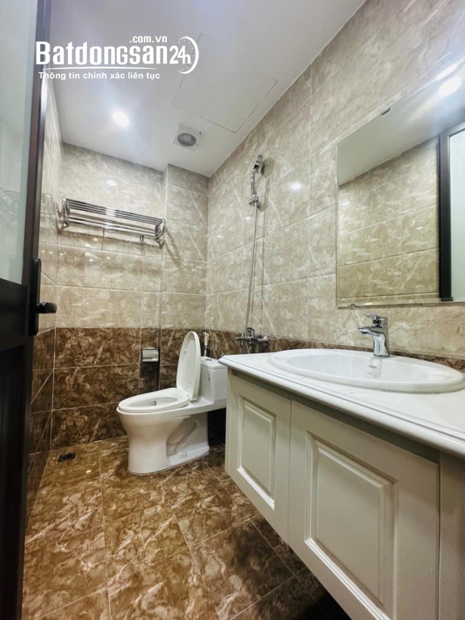 Bán nhà mặt Phố Khuyến Lương, Ô Tô Đỗ Cửa, Full Nội Thất, 5 Ngủ, 5.5 tỷ  