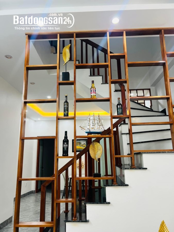 Bán nhà 2 tầng ngõ phố An Ninh, TP HD, 62.5m2, 3 ngủ, thiết kế đẹp, giá tốt, trung tâ