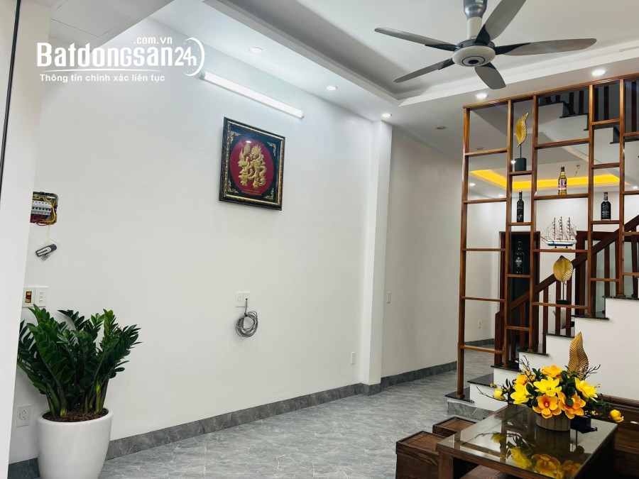 Bán nhà 2 tầng ngõ phố An Ninh, TP HD, 62.5m2, 3 ngủ, thiết kế đẹp, giá tốt, trung tâ