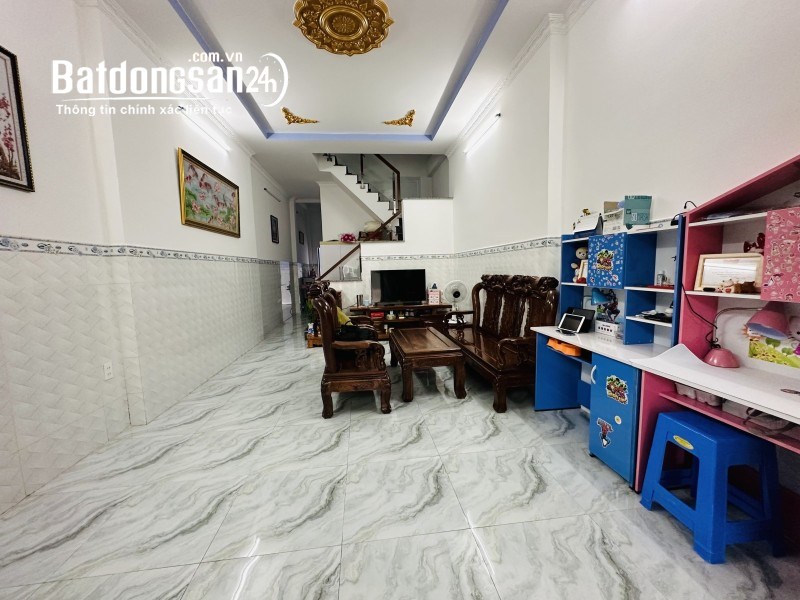 Tin Thật100%: Hoàng Hữu Nam,Long Thạnh Mỹ,65 m2,2 lầu,2 PN.Chỉ 4.6 tỷ.