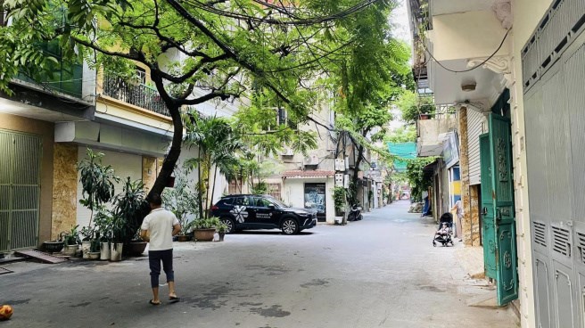 Bán Nhà Riêng Ngõ 69A Hoàng Văn Thái 42m2 x 4 Tầng, Nhà Đẹp, Ô Tô Cạnh Nhà Giá 7,x 
