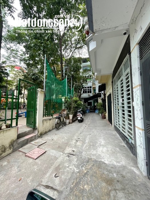 Cực Đẹp! Mặt phố Kim Mã Thượng 43m2, 5 tầng 2 thoáng vĩnh viễn kinh doanh đỉnh Ba Đìn