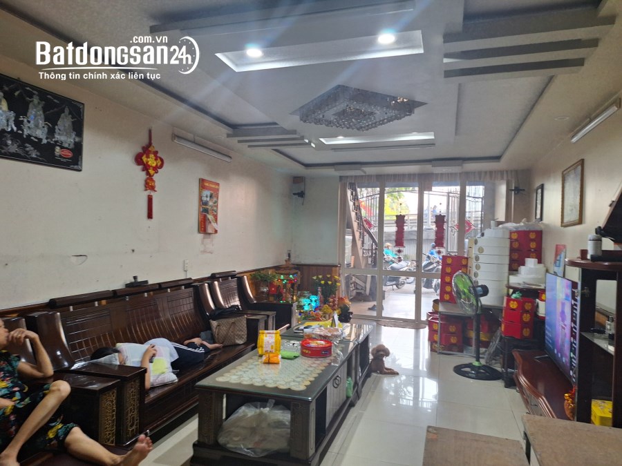 Bán nhà 3 tầng x 75m2 mặt đường Nguyễn Bỉnh Khiêm ngay đoạn cầu vượt Lạch Tray