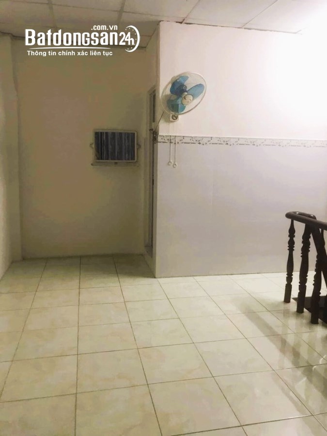 Bán nhà Nguyễn Thái Bình, 23m2, chỉ 2 tỷ 8, vuông vức