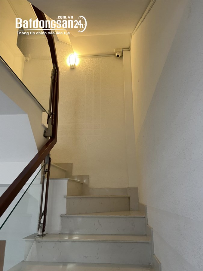 Chính chủ bán nhà hẻm 489 Huỳnh Văn Bánh, hẻm xe hơi Phú Nhuận, 4 tầng