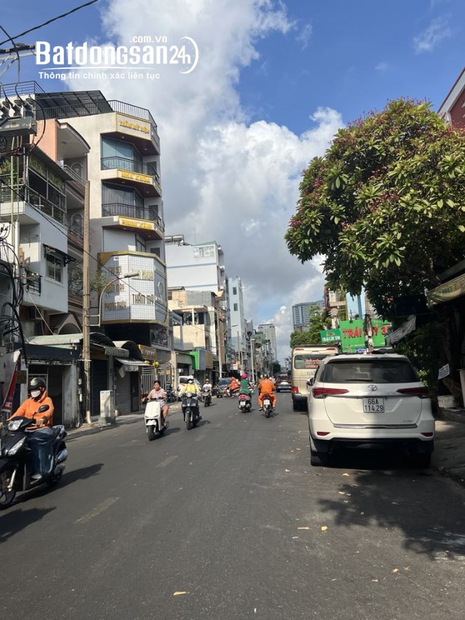 Mặt tiền KD gần Nguyễn Tri Phương, P4, Q10, 52M2, 5 Tầng, 5pn, 12.X TỶ