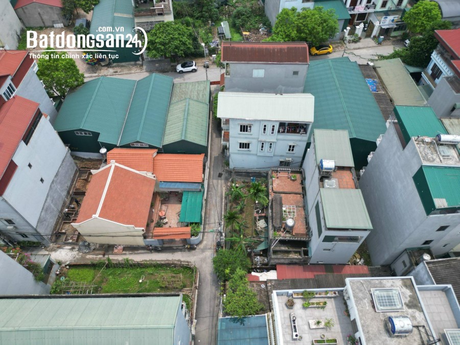 Bán đất trung tâm Trâu Quỳ-Ngõ to Ngô Xuân Quảng oto thông 44m2 mt 3.5m.0982852808