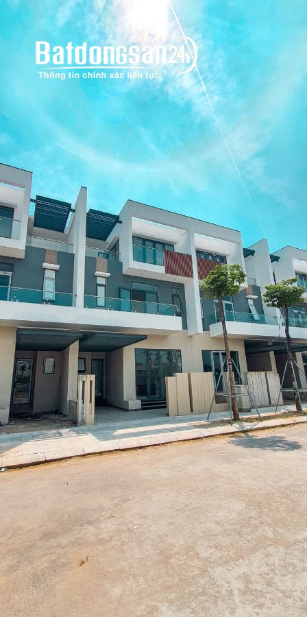Bán nhà BGI 3 tầng ngang 7m - giá chỉ 5.x tỷ - Liền kề AEON MALL HUẾ giá F0 