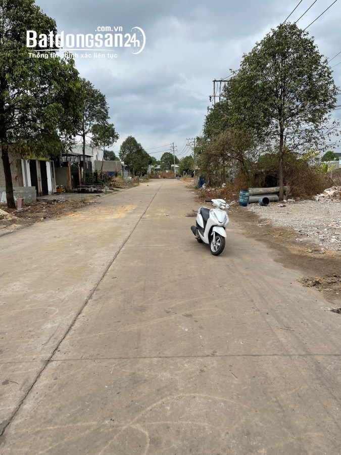 Bán đất Khu đô thị Mỹ Phước 3, Đường DL14, Tp Bến Cát 150M2 giá 1ty350 Lh 0858785987
