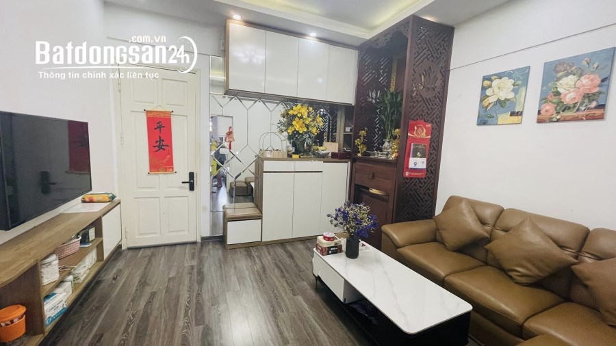 Tôi chính chủ bán căn hộ 3 phòng ngủ toà CT2 Bắc Linh Đàm thiết kế 2PN,1 phòng sách