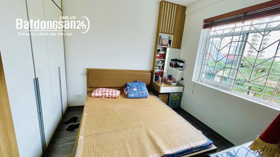Tôi chính chủ bán căn hộ 3 phòng ngủ toà CT2 Bắc Linh Đàm thiết kế 2PN,1 phòng sách