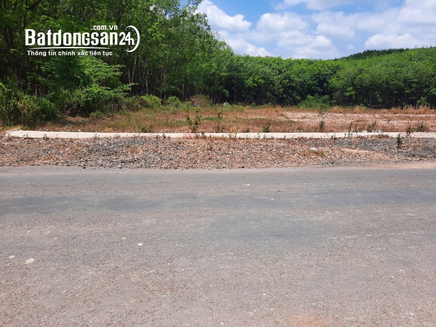  CẦN TIỀN XOAY NGÂN HÀNG BÁN GẤP LÔ ĐẤT 15x46=691m2 T.CƯ, SHR, NGAY 2 KHU CÔNG NGHIỆP