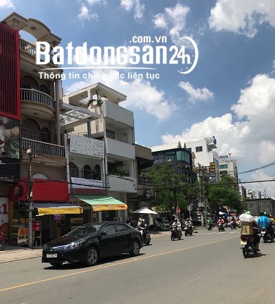 Bán nhà căn góc Nguyễn Gia Trí (D2) Bình Thạnh 5x12m 4 tầng