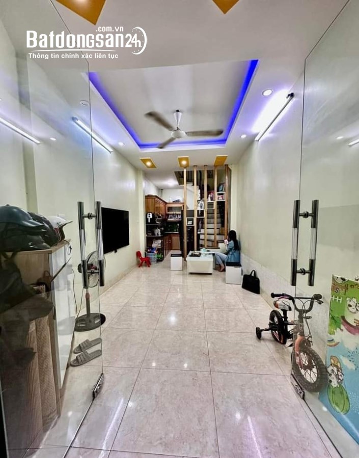 Cho thuê nhà Lê Đức Thọ Nam Từ Liêm 40m x 4T giá 15 triệu