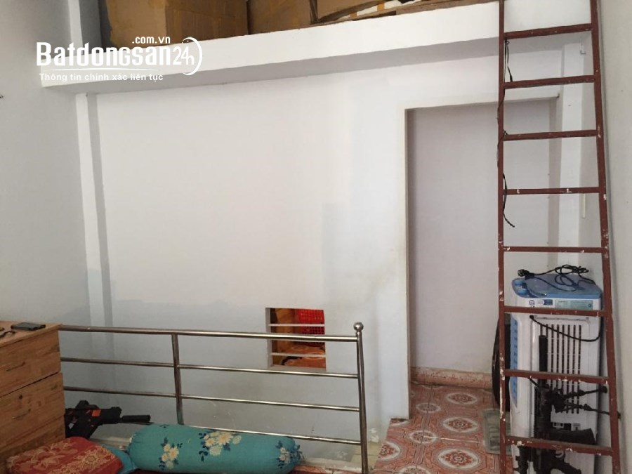 Nhà Nguyễn Sỹ Sách, 30m2, ngang hơn 4m vuông vức, 3 tỷ nhỉnh