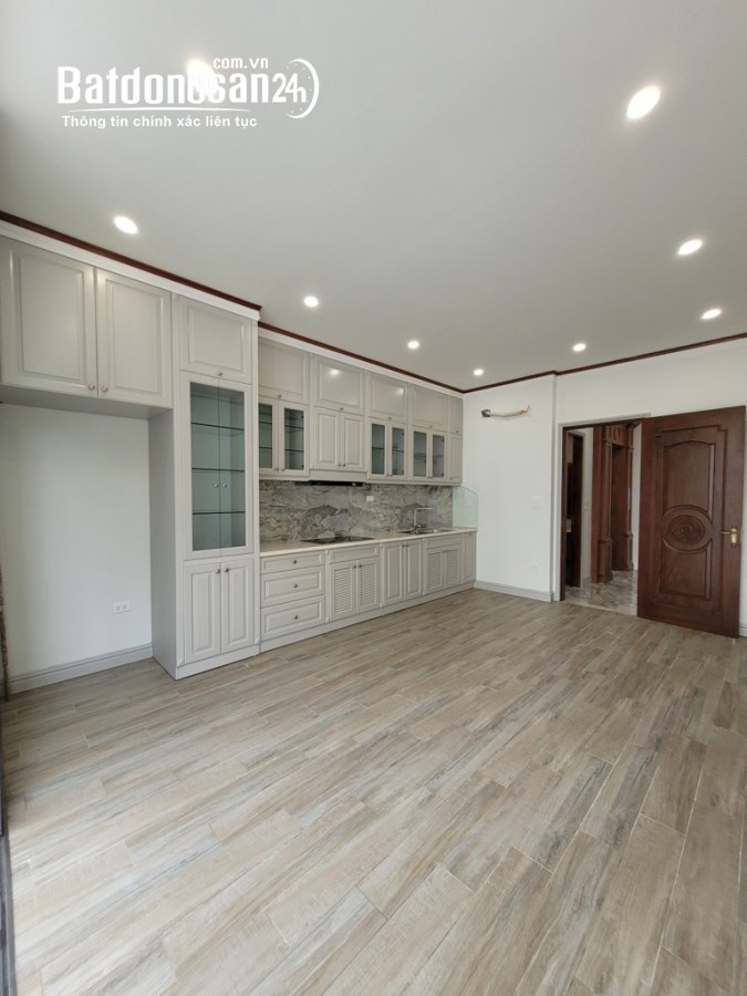 Bán nhà hiếm! Phố Trương Công Giai Gara ô tô 53m2, 7T thang máy cực đẹp gần Công Viên