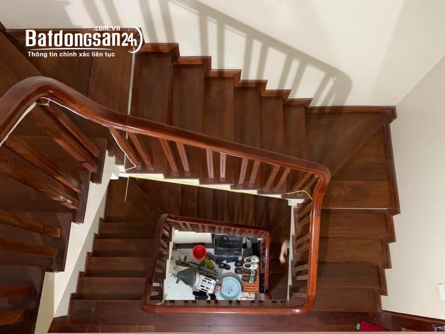 BÁN NHÀ THỊNH LIỆT, HOÀNG MAI, 45m 6 TẦNG, GẦN QUẬN ỦY, Ô TÔ 7 CHỖ VÀO NHÀ