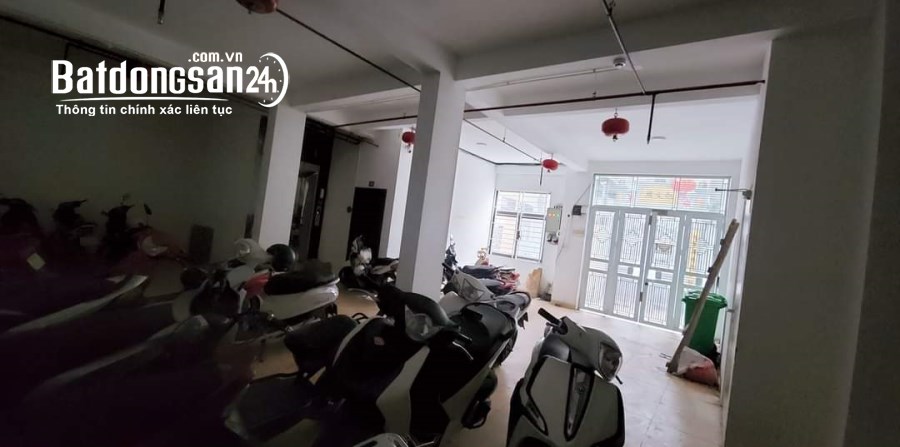Bán toà nhà CCMN đường Tân Triều, Thanh Trì 150m x7T mt 14m tổng 42 pkk dòng tiền gần