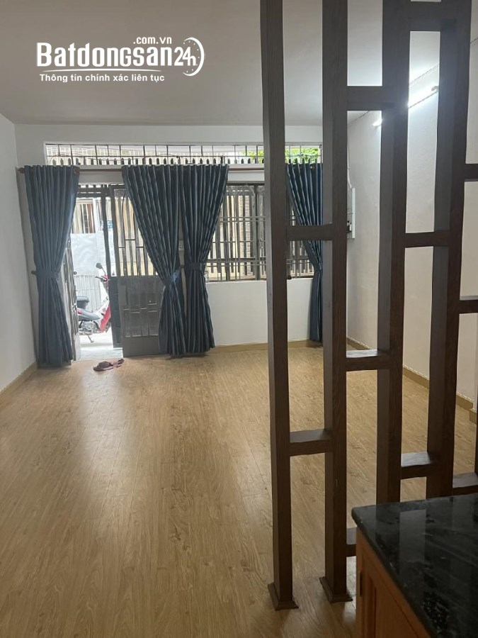 32m2 Nguyễn Sỹ Sách, chỉ 3.1 tỷ , vuông vức 4x8m, hẻm thông