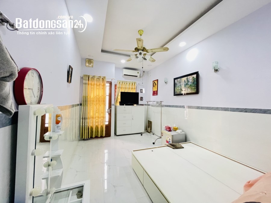 Chủ đi định cư bán gấp nhà An Dương Vương Quận 5,Hẻm 3m đang cho thuê 15tr/tháng.