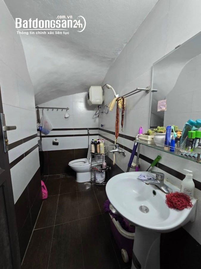 Bán nhà ngõ đường Nguyễn Lương Bằng, TP HD, 94.2m2, mt 5.39m, 3 ngủ, ngõ oto thông