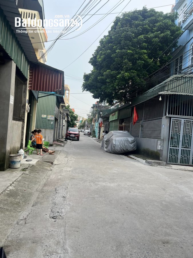 Bán lô đất mặt phố Lý Quốc Bảo, TP Hải Dương, 79..9m2, mt hơn 4m, hướng tây, đường ot