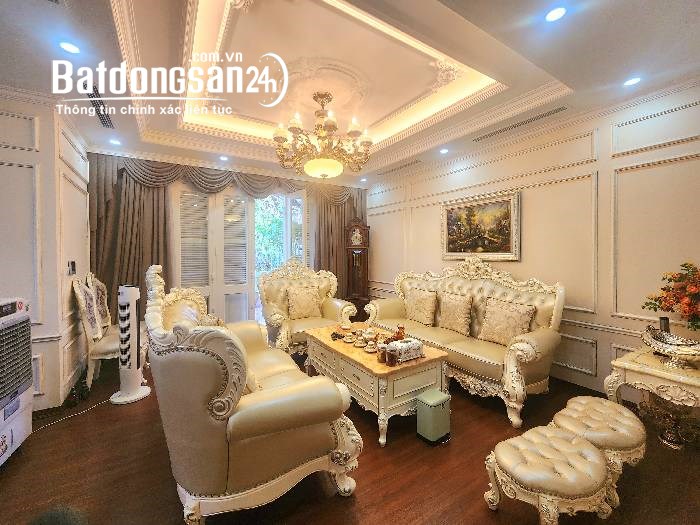 Bán biệt thự trung tâm quận Cầu Giấy, lô góc, mặt tiền quyền lực 40 tỷ