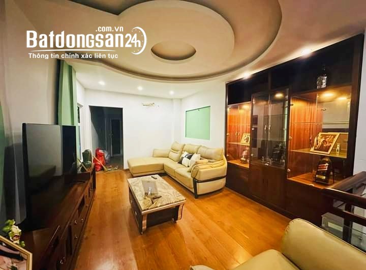 Bán nhà c4 Trần Quý Kiên Cầu Giấy 81m x 11.8 tỷ, Mt rộng, xây toà ccmn, chia lô