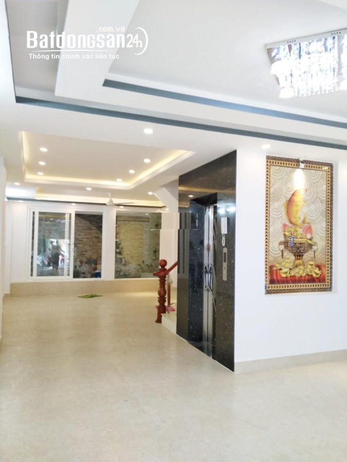 Bán nhà mặt tiền số Bùi Văn Thêm, P.9, Q. Phú Nhuận.DT:5,3x14,7, 1 trệt 6 lầu, giá:24
