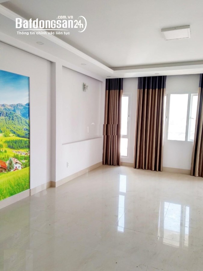 Bán nhà mặt tiền số Bùi Văn Thêm, P.9, Q. Phú Nhuận.DT:5,3x14,7, 1 trệt 6 lầu, giá:24