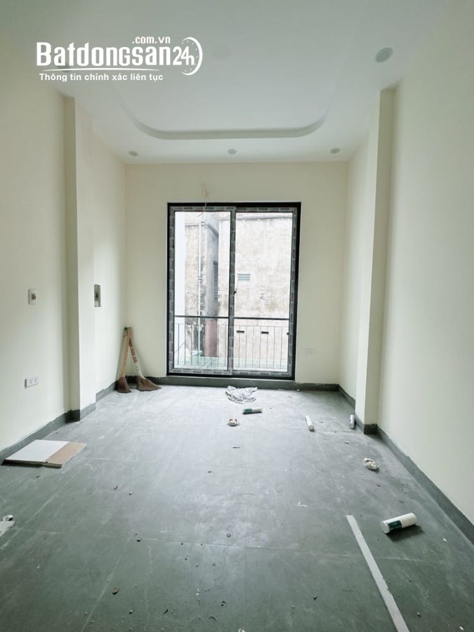 BÁN NHÀ Thạch Bàn , Long Biên - ngay Aeon tiện ích vô cùng 44m2 , 4.55tỷ 