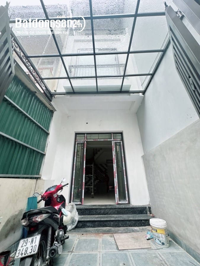 Bán nhà Thạch Bàn , Long biên, ngõ to, có sân trước nhà , 45m2 ,4 tỷ 