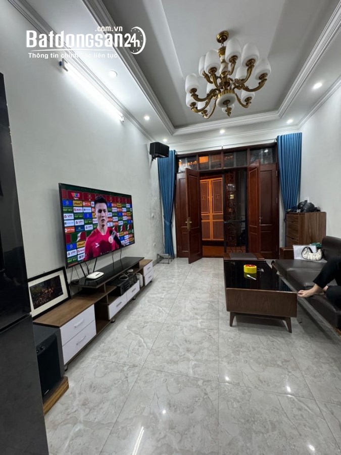 Bán nhà Đường Nguyễn Văn Cừ, Phường Ngọc Lâm, Quận Long Biên