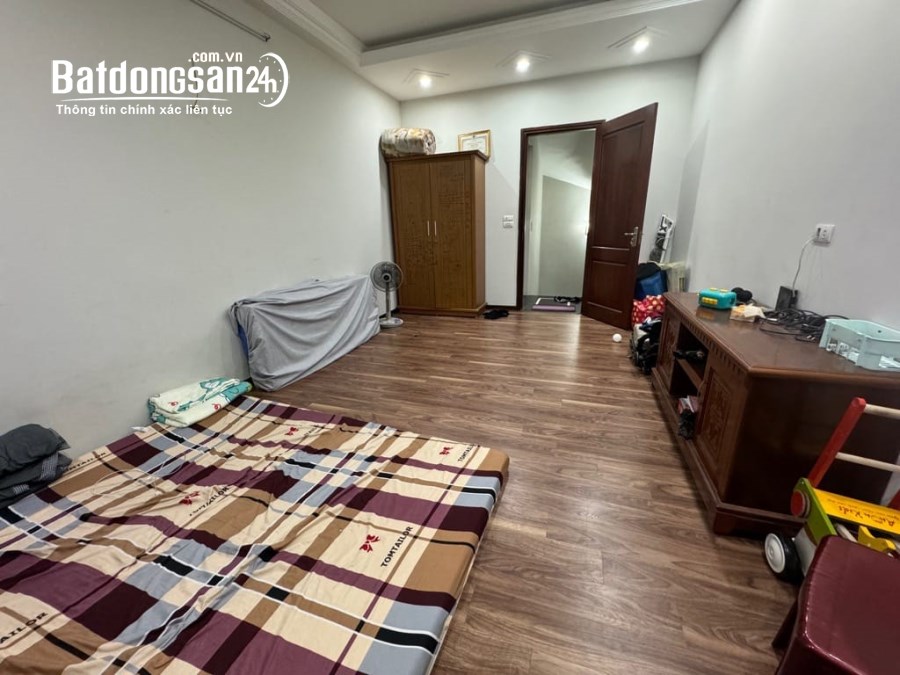 Bán nhà Đường Nguyễn Văn Cừ, Phường Ngọc Lâm, Quận Long Biên