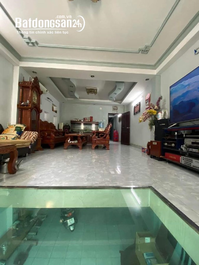Bán nhà Đường Hoàng Sa, Phường 5, Quận Tân Bình