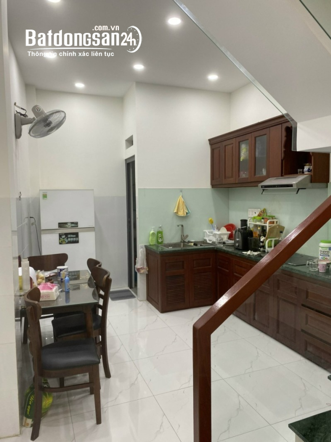 HẺM 3 GÁC THÔNG TỨ TUNG, TÔN ĐẢN, F8, Q4, 4 TÂNG, 42M2, 5.3 TỶ.