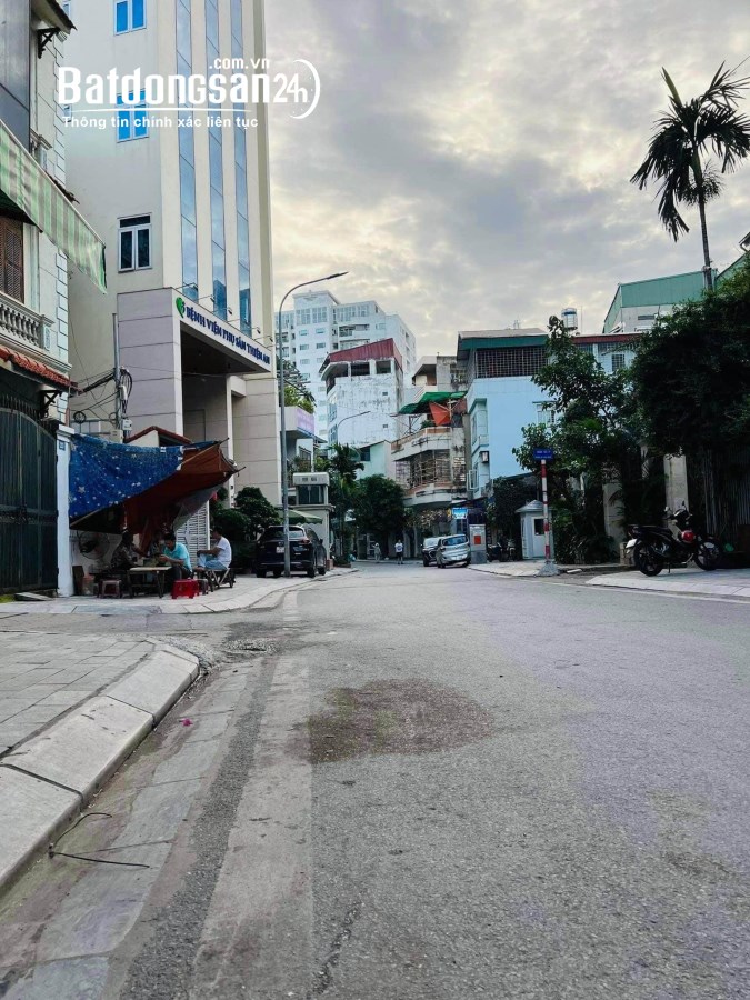 Bán Đất ngõ 603 Lạc Long Quân - 95m2 x MT 5m - Lô góc - Ngõ thông 3 Oto tránh - Vỉe h