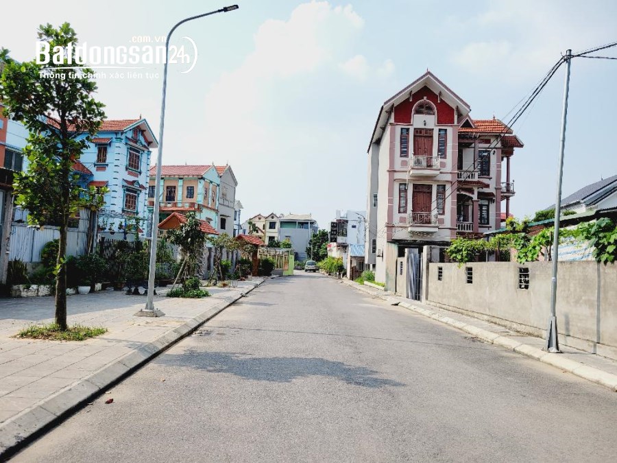 Đất -2 Mặt Đường- Vỉa Hè-Ô Tô Tải Tránh-DT 133m²-MT 13m-Tuân Lề-Tiên Dương-Đông Anh