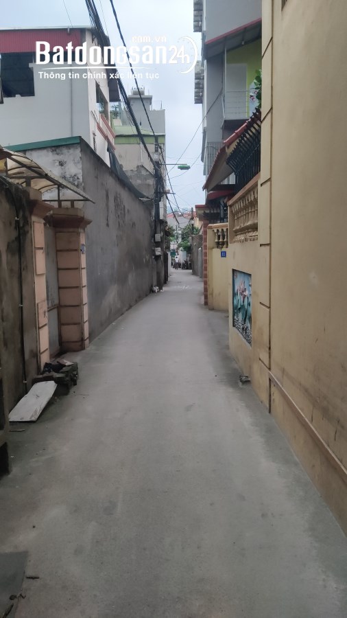 Bán nhà Đường Phúc Diễn dt 35 m2 xây 5 tầng mới ngõ 3 m giá 4 tỷ hơn