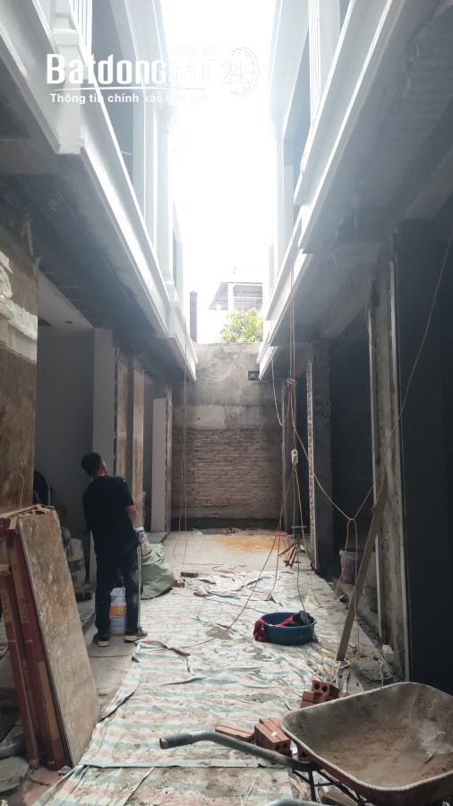 Bán nhà Đường Phúc Diễn dt 35 m2 xây 5 tầng mới ngõ 3 m giá 4 tỷ hơn