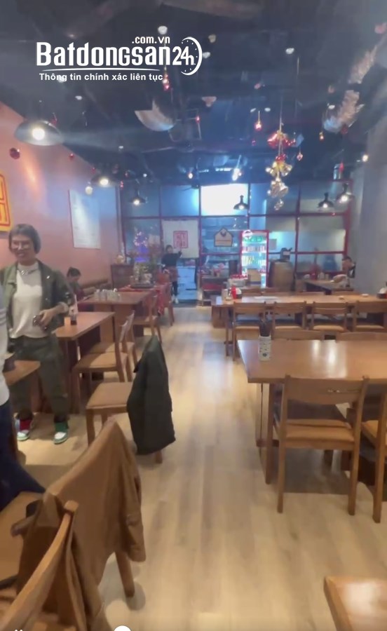 Cho thuê 110m sàn chân đế làm MBKD nhà hàng,cafe,P.Khám...tại Mipec Xuân Thủy,Hà Nội