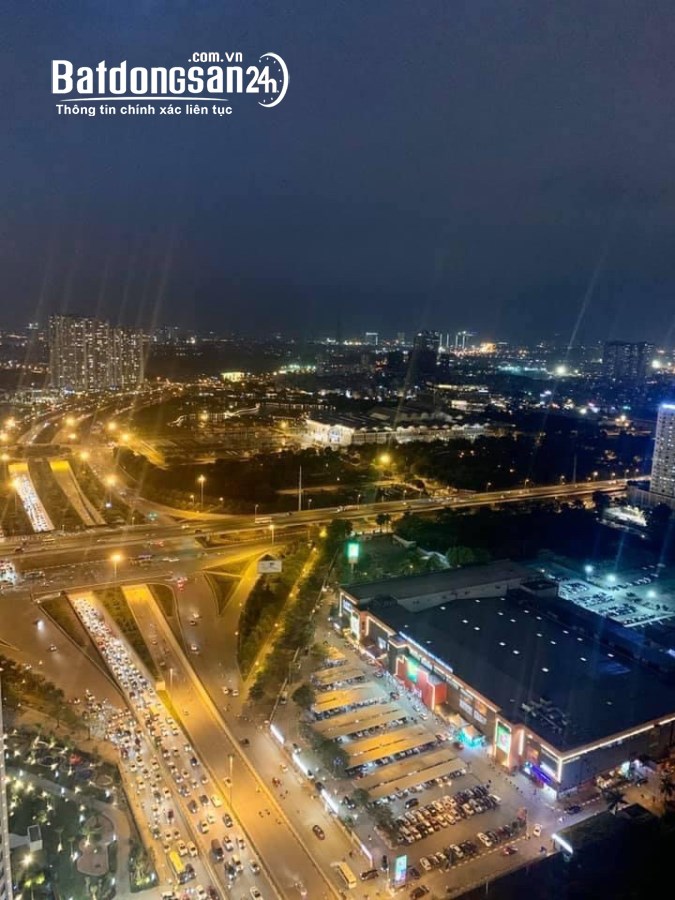 Cho thuê căn góc 3 ngủ tòa C7, DT rộng 110m2, chung cư Vinhomes D'Capital, đủ đồ đẹp 