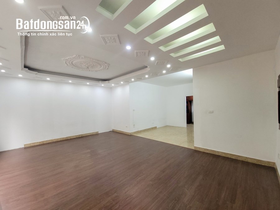 Đừng bỏ lỡ cơ hội thuê sàn văn phòng hiếm có, DT: 70m2 đường Đê La Thành quận Đống Đa