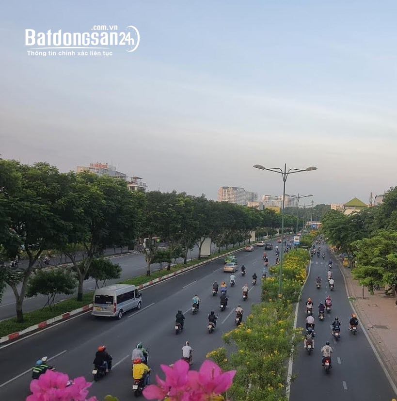 (Gò Vấp)nhà mặt tiền ,vị trí KD đẹp, Phạm Văn Đồng,3tầng,5.95tỷ.