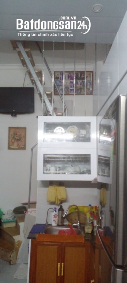  BÁN NHÀ 4 tầng phố Thông Phong, Đống Đa 16m2 giá 1.8 tỷ.