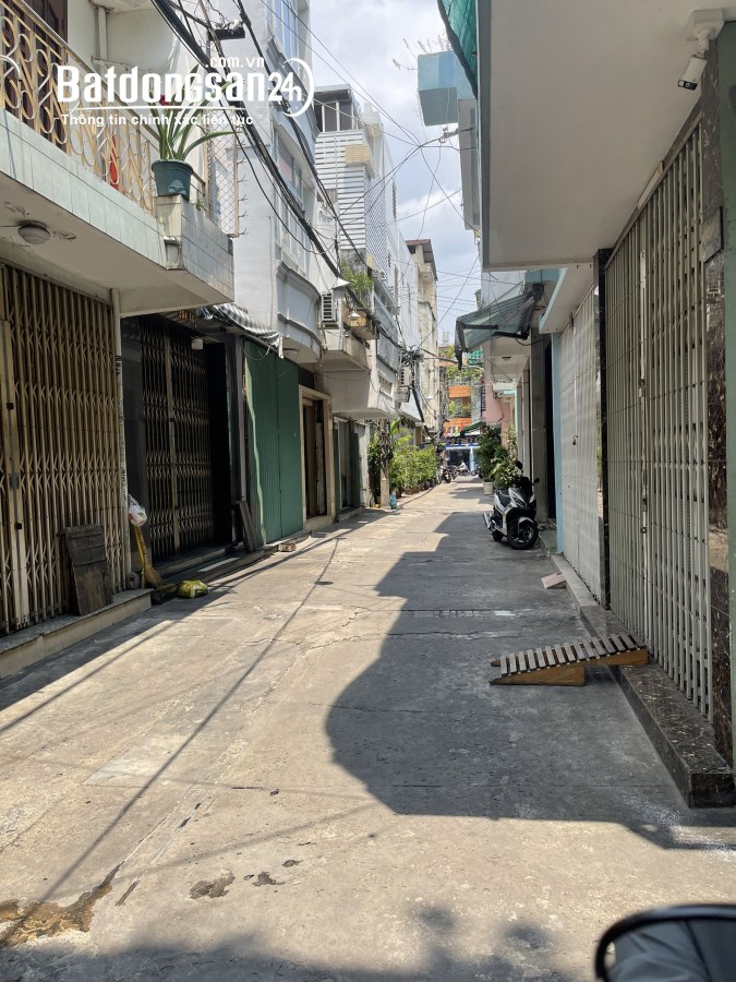 NHÀ HẺM XE HƠI TRẦN BÌNH TRỌNG Q5 - NHÀ ĐẸP- ĐANG CHO THUÊ 18TR/THÁNG.