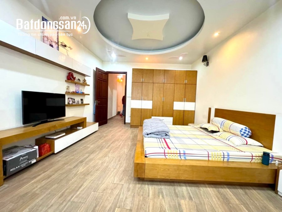 Cần bán nhà mặt ngõ thoáng Lương Định Của, Đống Đa, NHÀ ĐẸP, hơn 30m2, giá 5.x tỷ