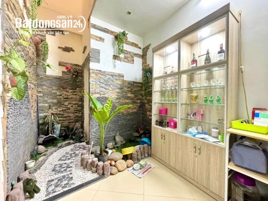 Cần bán nhà mặt ngõ thoáng Lương Định Của, Đống Đa, NHÀ ĐẸP, hơn 30m2, giá 5.x tỷ