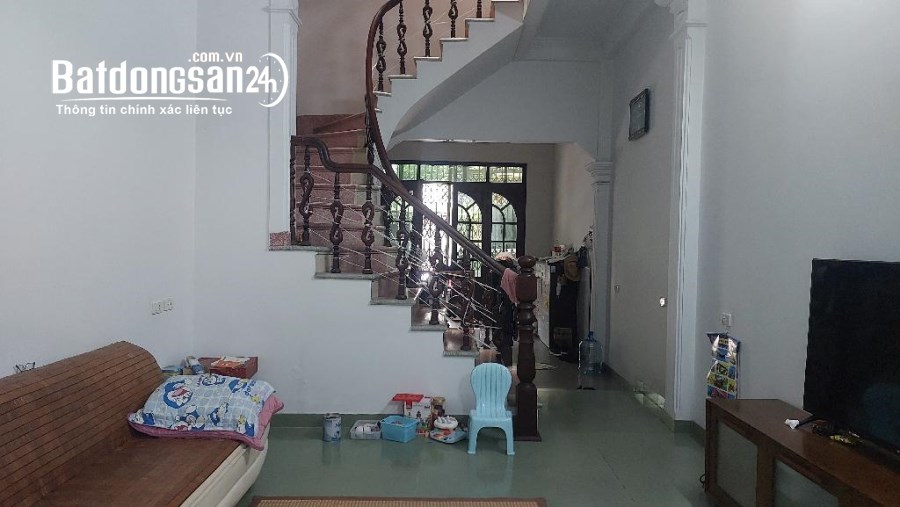 Bán nhà mặt phố Đường Phúc Đồng, Phường Phúc Đồng, Quận Long Biên