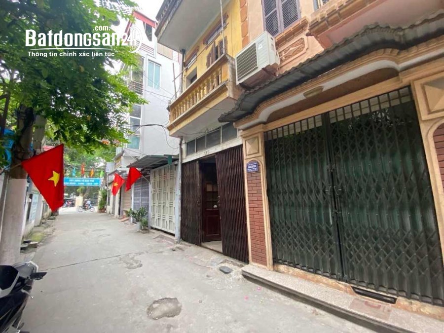 Bán nhà Đường Hoàng Quốc Việt, Quận Cầu Giấy